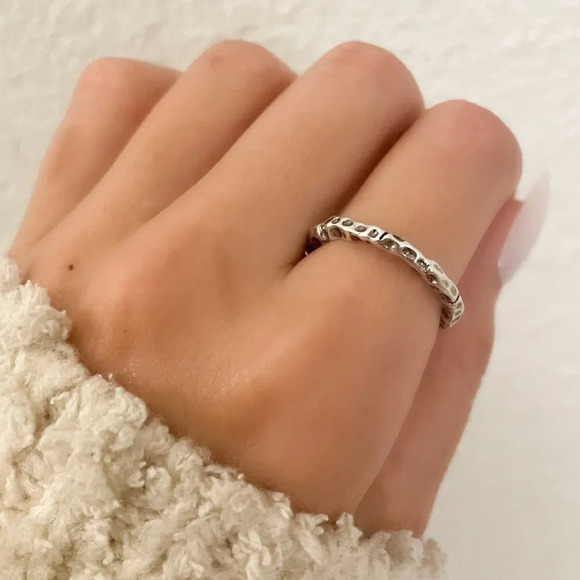 925 Sterling Silver Textured Ring Band Stackable Dainty Ring Hammered Ring - Picture 11 of 11